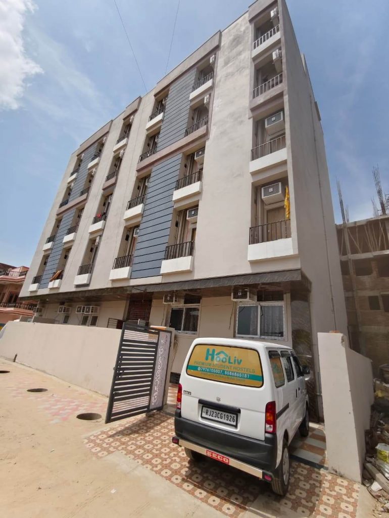Building_exterior_aarambh